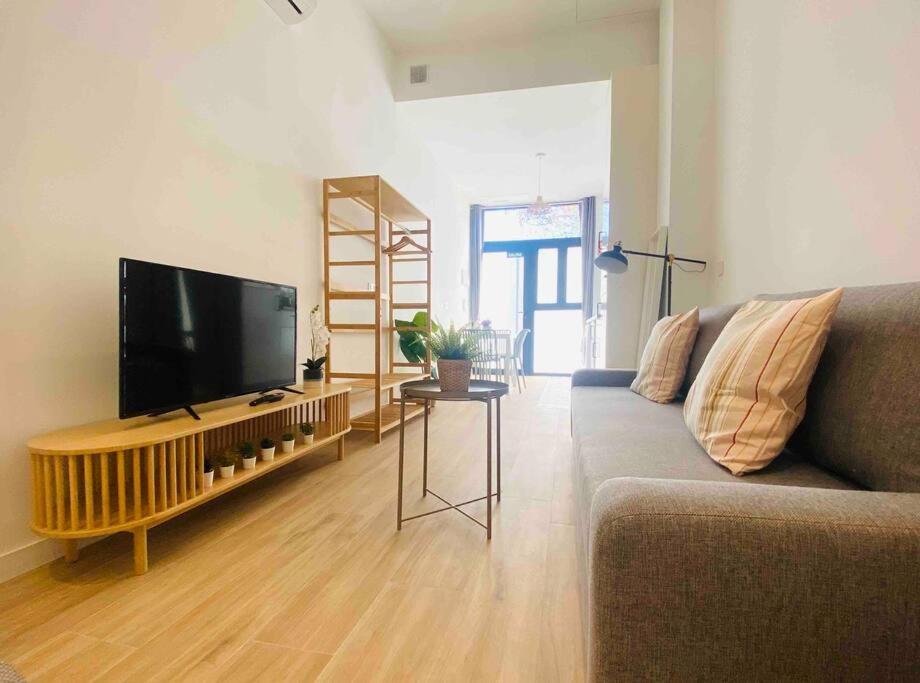 Nice & Cozy Flat Close The Beach Valensiya Dış mekan fotoğraf